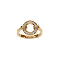 Bagues sur Artemare : Bague en plaqu&eacute; or avec cercle &eacute;vid&eacute; et rail d'oxydes blancs sertis