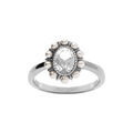 Bague en argent rhodi&eacute; avec oxyde central blanc et contour de perles blanches imitation