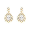 Boucles d'oreille sur Artemare : Boucles d'oreille tige en vermeil forme goutte avec oxydes blancs sertis et contour dentell&eacute;