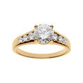 Bague en vermeil 1/2 rail d'oxydes blancs et un oxyde blanc central serti quatre griffes