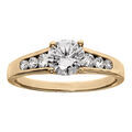 Bague en vermeil grand diam&egrave;tre, rail d'oxydes blancs et un central serti quatre griffes Artemare