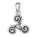 Pendentif en argent patin&eacute; triskel Celte Artemare
