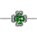 Bracelet en argent rhodi&eacute; collection joaillerie cha&icirc;ne avec au milieu tr&egrave;fle &agrave; 4 feuilles en oxydes verts avec contours en oxydes blancs sertis - longueur 16cm + 2cm de rallongem