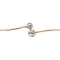 Bracelet en plaqu&eacute; or cha&icirc;ne avec au milieu 2 baguettes lisses avec 1 oxyde rond blanc &agrave; chaque extr&eacute;mit&eacute; et qui se rejoignent - longueur 16cm + 2cm de rallonge