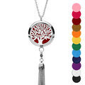 Colliers sur Artemare : Collier avec Pendentif diffuseur de parfum grand m&eacute;daillon arbre de vie et pompon - r&eacute;glable 45 &agrave; 65cm