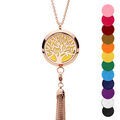Collier avec Pendentif diffuseur de parfum grand m&eacute;daillon arbre de vie et pompon PVD rose - r&eacute;glable 45 &agrave; 65cm