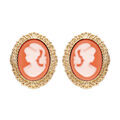 Boucles d'oreille sur Artemare : Boucles d'oreille en plaqu&eacute; or Cam&eacute;e sur fond rose et fermoir poussette