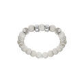 Bracelet extensible en argent platin&eacute; avec boules Howlite blanches et marron v&eacute;ritable et 2 charms &agrave; graver
