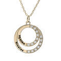 Colliers sur Artemare : Collier en plaqu&eacute; or double cercle pr&eacute;noms &agrave; graver avec oxydes blancs sertis 42+3cm