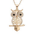 Collier en plaqu&eacute; or cha&icirc;ne avec pendentif hibou ou chouette motif arbre de vie et oxydes sertis blancs et yeux noirs 39+4cm Artemare