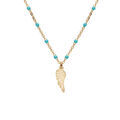 Colliers sur Artemare : Collier en argent et dorure jaune cha&icirc;ne avec boules couleur turquoise avec pendentif plume 40+5cm