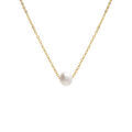 Colliers sur Artemare : Collier en acier et PVD jaune et perle de culture d'eau douce 40+9cm