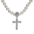 Collier perles de culture d'eau douce et croix avec oxydes blancs sertis 40+5cm