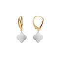 Boucles d'oreille tige en argent dor&eacute; tr&egrave;fle en verre facet&eacute; blanc Artemare