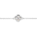 Bracelet en argent rhodi&eacute; tr&egrave;fle agate blanche avec contour d'oxydes blancs 16+3cm