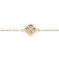 Bracelet en argent dor&eacute; tr&egrave;fle sur fond diamant&eacute; contour d'oxydes blancs 16+3cm