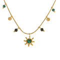 Collier en acier dor&eacute; pampilles boules de couleur et pendentif soleil malachite v&eacute;ritable - 39+5cm Artemare