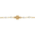 Bracelet en argent dor&eacute; tr&egrave;fle et perles blanches imitation diamant&eacute;es -16+3cm