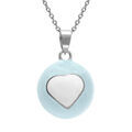 Collier en acier bola de grossesse rond 21mm r&eacute;sine bleu ciel et coeur blanc - 90+20cm Artemare