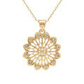 Colliers sur Artemare : Collier en plaqu&eacute; or pendentif fleur filigrane avec oxydes blancs sertis - 40+5cm