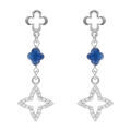 Boucles d'oreille sur Artemare : Boucles d'oreille pendante tige en argent rhodi&eacute; tr&egrave;fles d' oxydes blancs sertis et r&eacute;sine bleue