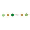 Braceleten acier dor&eacute; pastilles dor&eacute; carr&eacute; oeil de chat vert et perle blanche imitation - 16+3cm