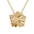 Colliers sur Artemare : Collier en plaqu&eacute; or fleur d'hibiscus et oxydes blancs - 38+4cm