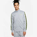 Vestes sur Grenoble : Veste Nike VESTE SPORTSWEAR REPEAT GRAY
