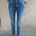 Jeans Benetton Jeans BENETTON neuf Pantalons sur Grenoble : Jeans Benetton Jeans BENETTON neuf