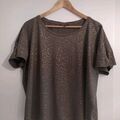 T-shirt Ms Mode T-shirt kaki XL avec motif brillant Tee-shirts sur Grenoble : T-shirt Ms Mode T-shirt kaki XL avec motif brillant