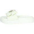 Sandales / Nu-pieds femme sur Grenoble : Claquettes Laura Biagiotti 9075