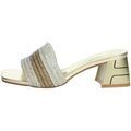 Sandales / Nu-pieds femme sur Grenoble : Claquettes Laura Biagiotti 9037 Dor&eacute;