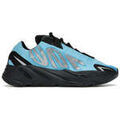 Baskets femme sur Grenoble : Baskets adidas Yeezy 700 MNVN Bright Cyan