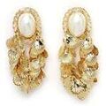 Boucles d'oreille sur Grenoble : Boucles oreilles Avant-Garde Paris Simonasa Dor&eacute;