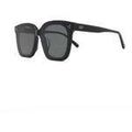 Lunettes sur Grenoble : Lunettes de soleil Avant-Garde Paris Drusiane