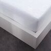 Al&egrave;ses / protections de lit Today PIMATI Blanc 90x190 cm. En forme de drap housse.Convient aussi pour un bonnet de 25 cm.Lavage &agrave; 95� degr&eacute;s pour une hygi&egrave;ne optimale.. Maison & D&eacute;co> Al&egrave;ses / protections de lit.