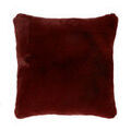 Linge de maison sur Grenoble : Coussins Pomax FLUF Rouge 45x45 cm. Coussin design effet fourrure.. Maison & D&eacute;co > Coussins.