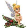 Statuettes et figurines Enesco Figurine de collection F&eacute;e Clochette assise sur du houx Vert Unique. . Maison & D&eacute;co > Statuettes et figurines.