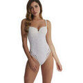 Culottes & autres bas
sur Grenoble : Bodys Selmark Body pr&eacute;form&eacute; armatur&eacute; Gabrielle Mariage Blanc