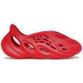 Baskets femme sur Grenoble : Baskets basses adidas Yeezy Foam RNNR Vermillion