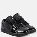 Baskets basses Nike Nike jordan black