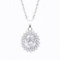 Colliers sur Grenoble : Collier Lotus Collier Silver marguerite oxydes blancs