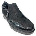 Chaussures d&eacute;contract&eacute;es femme sur Grenoble : Slip ons Amarpies 29385 et chaussures noires pour femmes