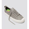 Baskets basses Cariuma OCA Low cuir premium gris