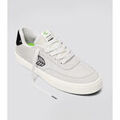 Skate & rollers sur Grenoble : Chaussures de Skate Cariuma LUAN PRO daim smoke white