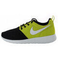 Chaussures enfants sur Grenoble : Baskets basses enfant Nike Basket junior Roshe Run