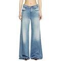 Jeans sur Grenoble : Jeans flare / larges Diesel 1978 D-AKEMI 09M07-01