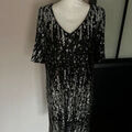 Robes sur Grenoble : Robe courte Breal Robe &eacute;vas&eacute;e sequins noir gris argent Br&eacute;al Noir