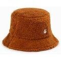 Chapeaux sur Grenoble : Chapeau Vanessa Wu Bob en sherpa Arianna
