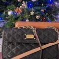 Sac & Bagage sur Grenoble : Sac bandouli&egrave;re Guess Sac bandouli&egrave;re GUESS Noir
